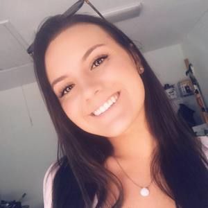 Meet your Posher, Alexis